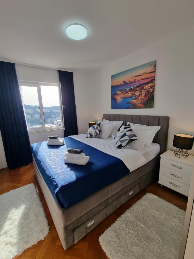 Bluesky Deluxe Free Parking Apartament