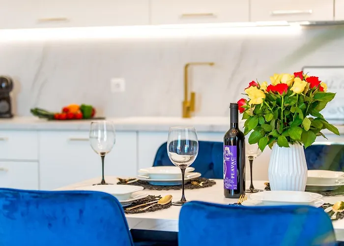 Bluesky Deluxe Apartment Free Parking
